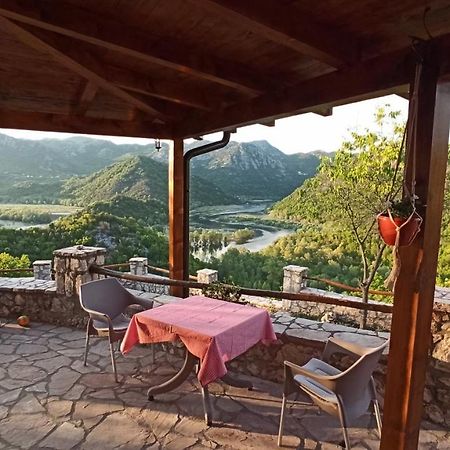 Village House - Novak Rijecani Rijeka Crnojevića Kültér fotó