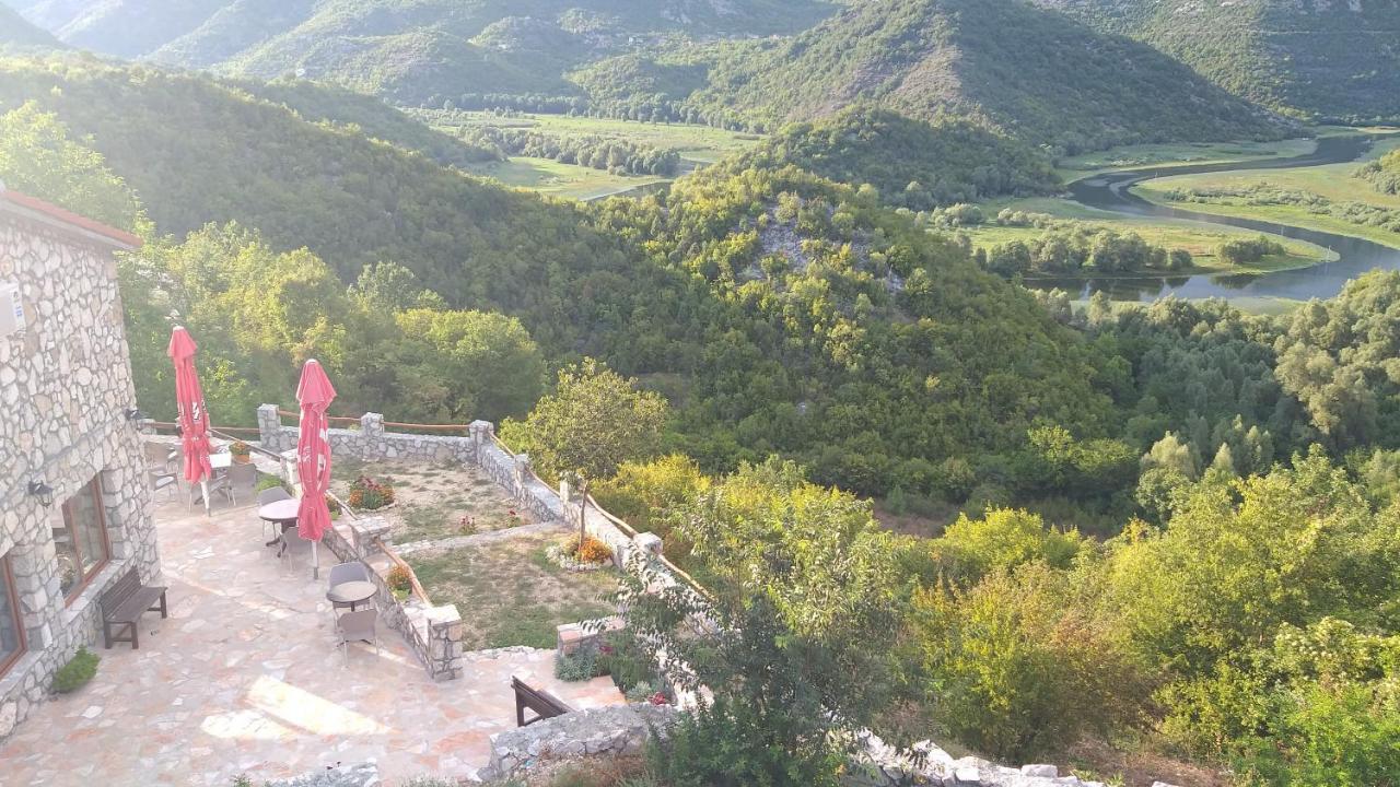 Village House - Novak Rijecani Rijeka Crnojevića Kültér fotó