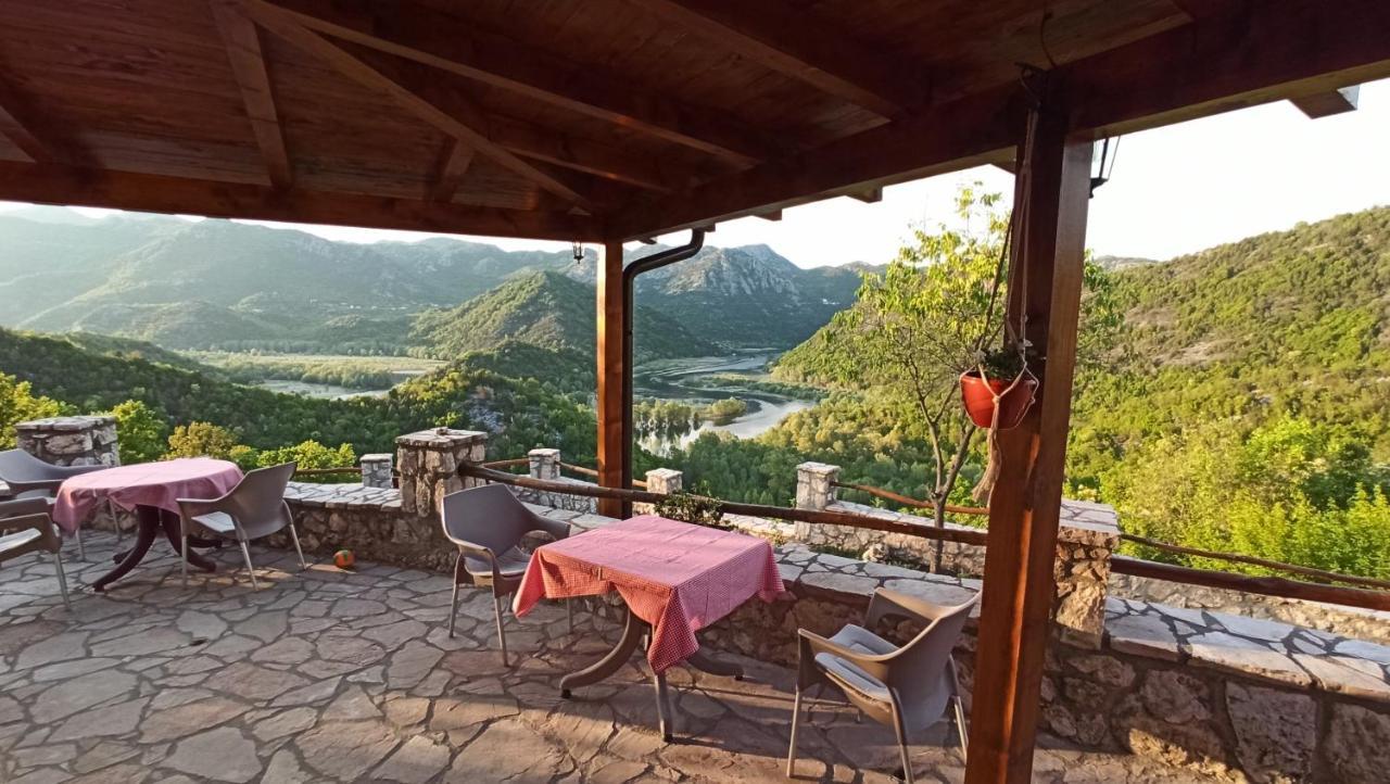 Village House - Novak Rijecani Rijeka Crnojevića Kültér fotó