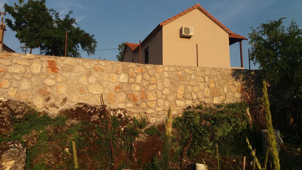 Village House - Novak Rijecani Rijeka Crnojevića Kültér fotó
